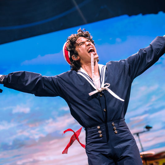 Live Photos: Conan Gray + Esha Tewari @ State Farm Arena, Atlanta - March 6th, 2026                                                                                                               