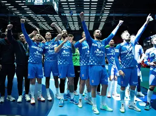 DOČEK RUKOMETAŠA - tragikomedija aktualne vlasti u Zagrebu