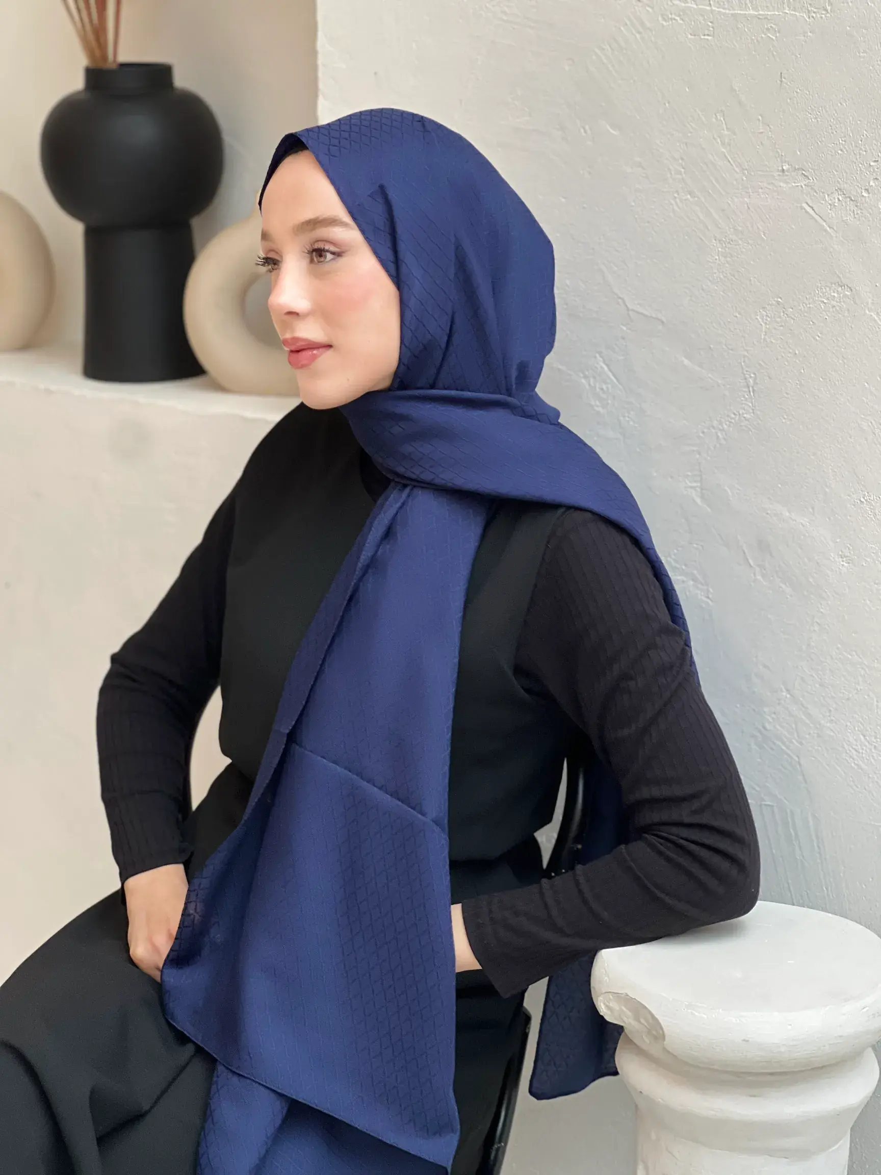 Soft Jakar İnci Ritim Desen Şal Lacivert