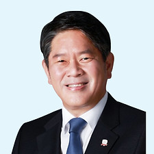 이용훈_edited.jpg