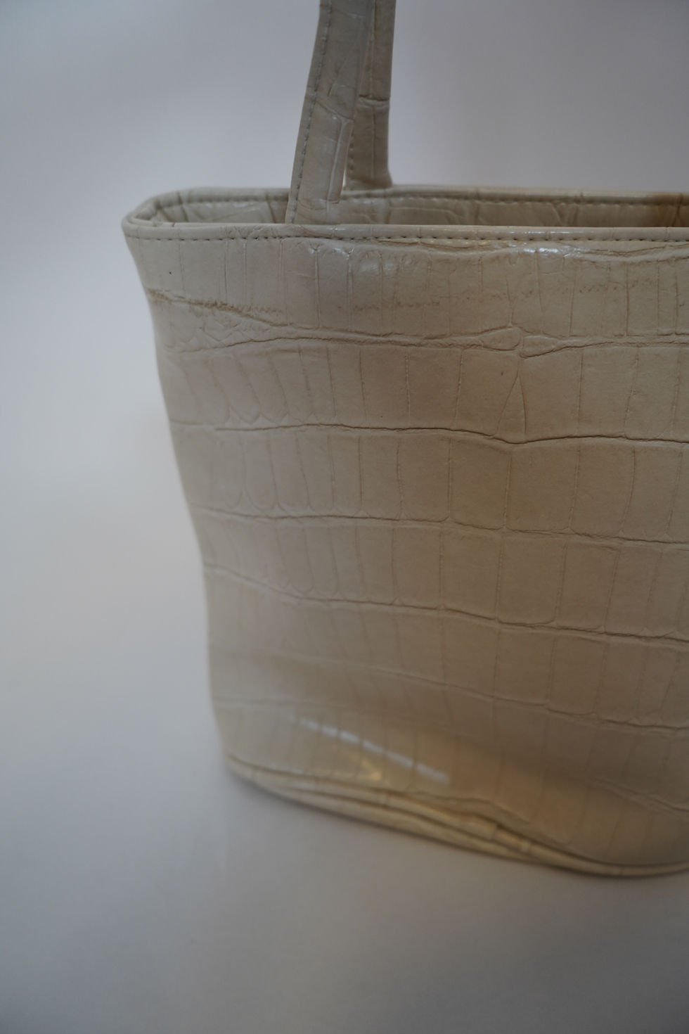 Thumbnail: Vintage White Croc Bucket Bag