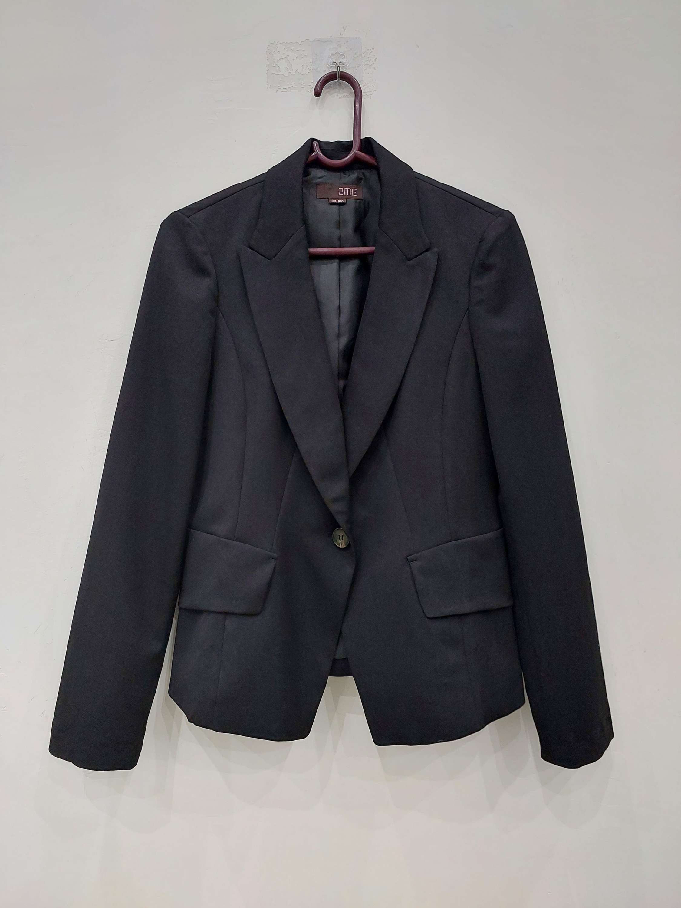 Black Formal Blazer for women in Bust size 33