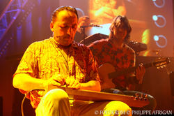 Photo de concert, guitare, éclairage, lumière