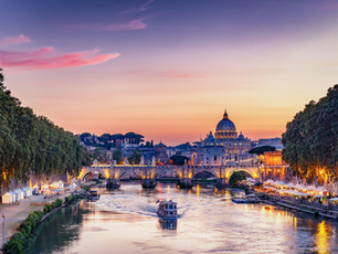 Basilique saint pierre de Rome couché de soleil