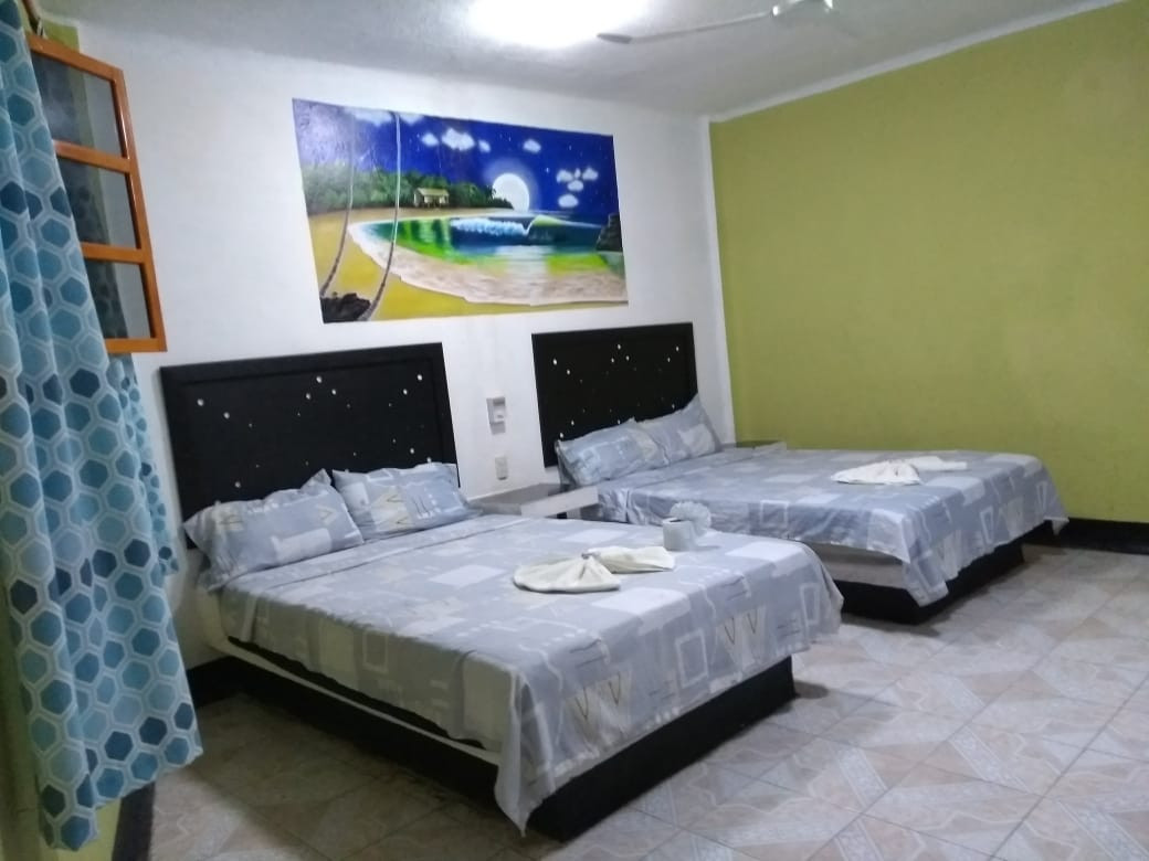 HOTEL FAMILIAR UBICADO EN EL CORAZÓN DE ZIHUATANEJO, GRO. A SOLO UNOS PASOS DE LA PLAYA!!!
HABITACIONES HASTA PARA 9 PERSONAS
CON ALBERCA
PRECIO ESPECIAL PARA GRUPOS
____________________
FAMILY HOTEL LOCATED IN THE HEART OF ZIHUATANEJO, GRO. ONLY A FEW STEPS FROM THE BEACH!!!
ROOMS UP TO 9 PEOPLE
WITH POOL
SPECIAL PRICE FOR GROUPS