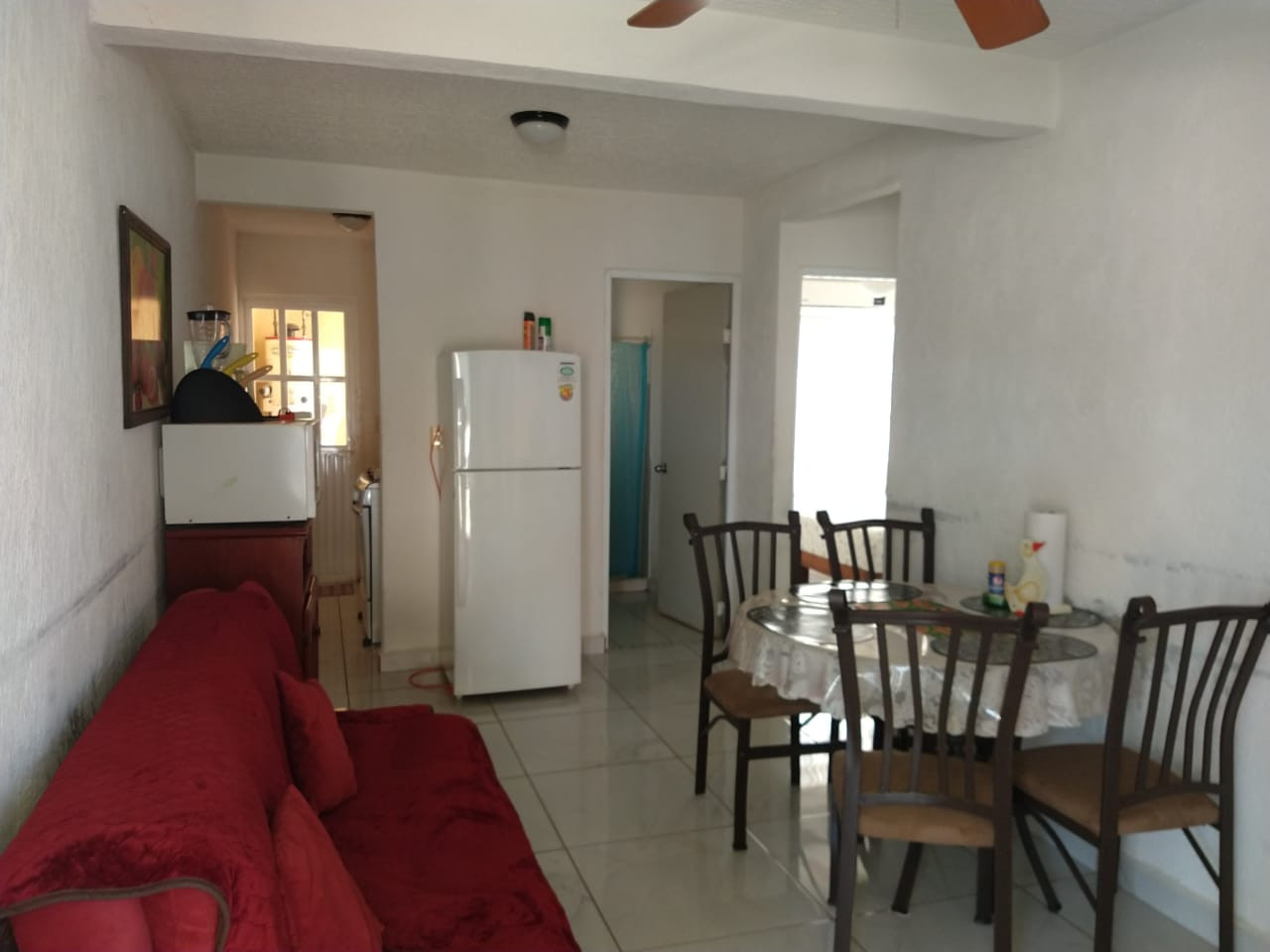 Hermosa Casa Vacacional en Fraccionamiento Morrocoy, Ixtapa Zihuatanejo, Gro. Completamente equipada
Dos recámaras con cama king
Un sofá cama, tv de plasma con sky, AA un baño o baño y medio
CAPACIDAD: 6 personas
CON ALBERCA
___________________
Beautiful Vacation Home in Fraccionamiento Morrocoy, Ixtapa Zihuatanejo, Gro. Fully equipped
Two bedrooms with king size bed
A sofa bed, plasma TV with sky, AA a bathroom or bathroom and a half
CAPACITY: 6 people
WITH POOL