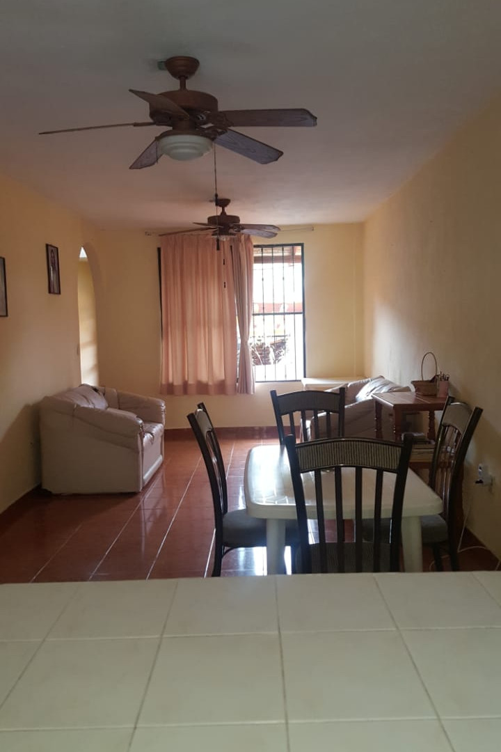 Bonita, Amplia y Fresca Casa En Renta en Colonia El Hujal
- Tres Recámaras (Dos Con Aire Acondicionado)
- Sala - Comedor
- Cocina con Barra
- Estudio
- Garage para un auto techado
- Terraza exterior en el primer piso techada
- Patio de Servicio
- Semi Amueblada
- RENTA MENSUAL
_____________________
Nice, Large and Fresh House For Rent in Colonia El Hujal, Zihuatanejo, Guerrero, México
- Three Bedrooms (Two With Air Conditioning)
- Dining room
- Kitchen with Bar
- Study
- Garage for a roofed car
- Exterior terrace on the first covered floor
- Three Full Bathrooms
- Service yard
- Semi Furnished
- MONTHLY RENT