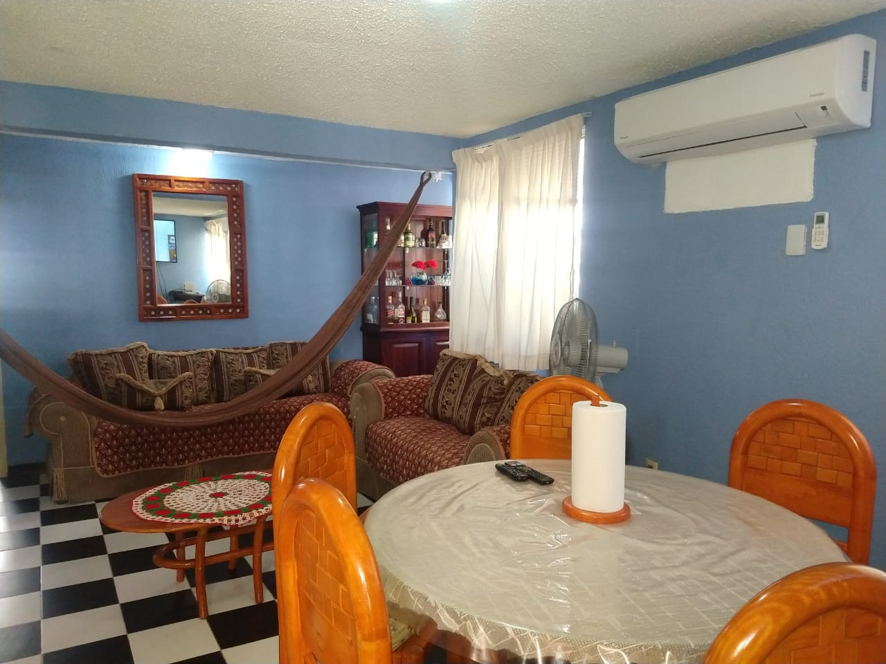 HERMOSO DEPARTAMENTO EN EL CENTRO DE ZIHUATANEJO, GRO. COMPLETAMENTE EQUIPADO
Cuenta con 3 recámaras, cada una de ellas con aire acondicionado, TV en cada una de ellas, Sala, Cocina con todos sus utensilios, Refrigerador, Horno de Microondas, Plancha y Hamacas, Estacionamiento.
A solo 5 Minutos de Playa La Madera y 5 minutos del Centro de Zihuatanejo, Guerrero, Mex.
Capacidad de 10 a 15 personas Máximo.
____________________
BEAUTIFUL DEPARTMENT IN THE CENTER OF ZIHUATANEJO, GRO. FULLY EQUIPPED
It has 3 bedrooms, each with air conditioning, TV in each of them, Living room, Kitchen with all its utensils, Refrigerator, Microwave, Iron and Hammocks, Parking.
Only 5 minutes from Playa La Madera and 5 minutes from the Center of Zihuatanejo, Guerrero, Mex.
Capacity of 10 to 15 people Maximum.