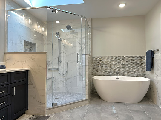 soaker-tub-decorative-tile-walk-in-shower-bathroom-remodel-west-chester-ohio