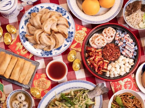 What foods in China have a special symbolic meaning?