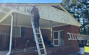 service we offer capentry repair handyman Clayton