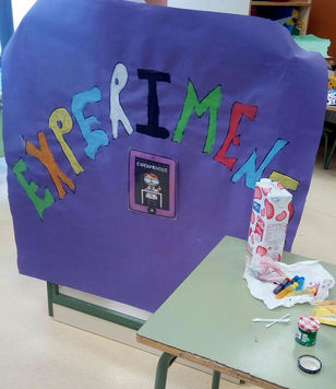 BLOG EDUCATIVO: ARTE Y CIENCIA, LECHE DE COLORES.