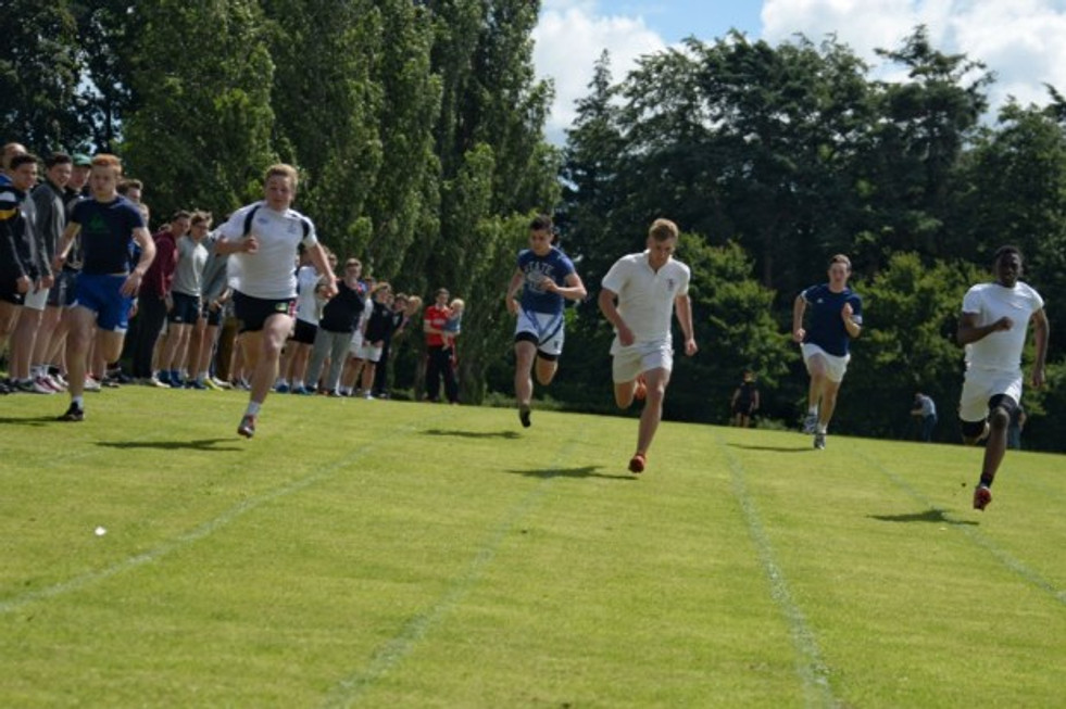 2016_sportsday_race_boys2