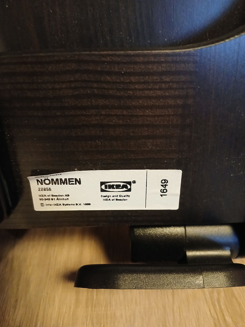 Miniature : Planche de WC jamais servi modèle ikea manque juste les fixations 