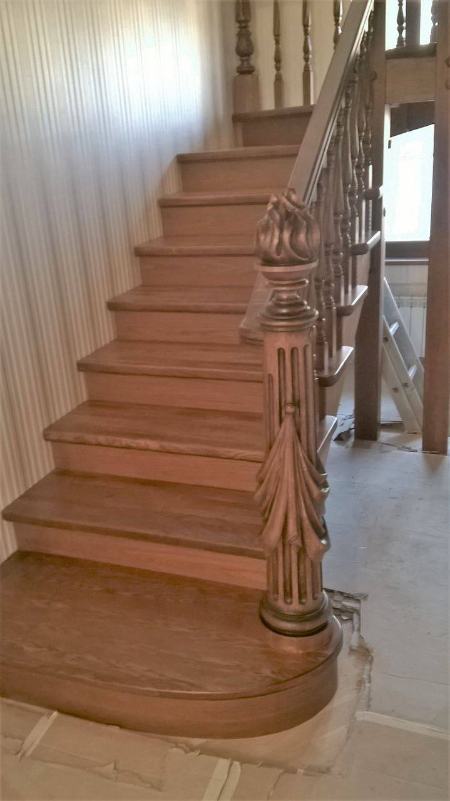 Лестница из дерева