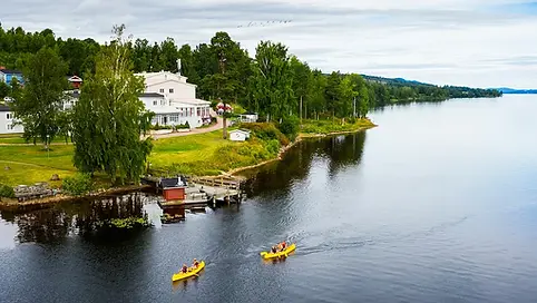 Kanot_Fryken-Sommar-2022-Frykenstrand_Drone-01-(1)-fe5e7233-8fd7-4397-be40-d1ccf09e6fa5.we