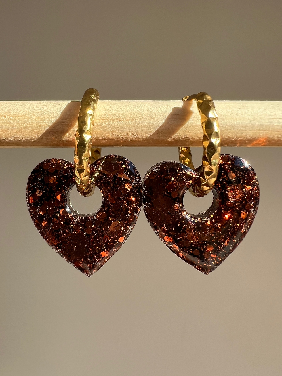 Cœurs marron pailletés