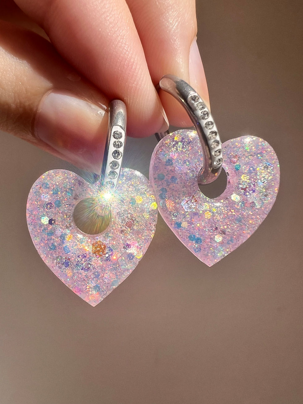 Pampilles coeurs roses paillettes