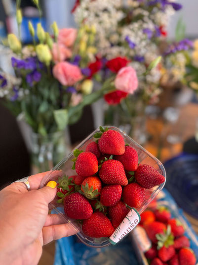 Midsommarresa Spanien jordgubbar