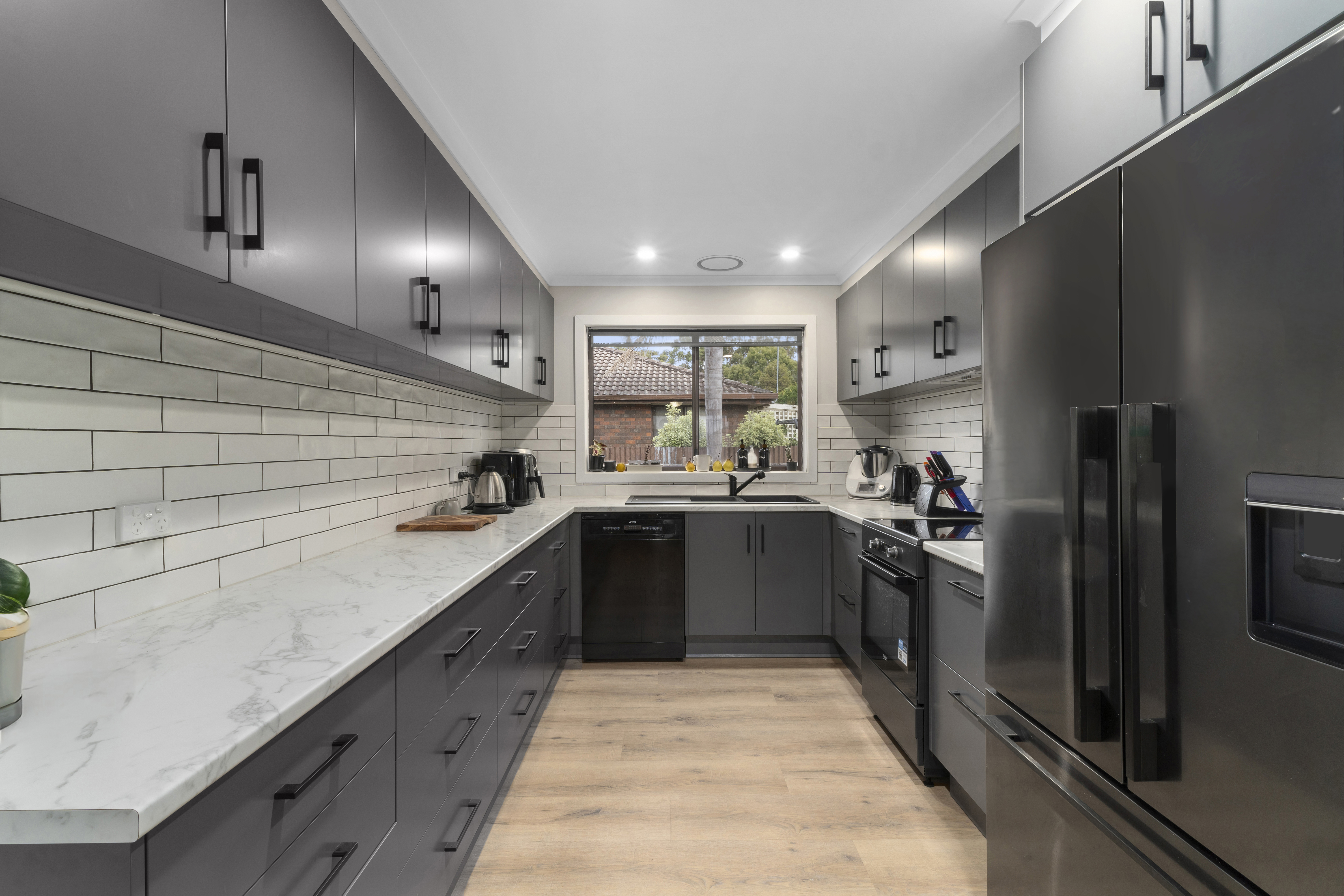 1 Baker Street, Colac, Colac - Thumbnail 2