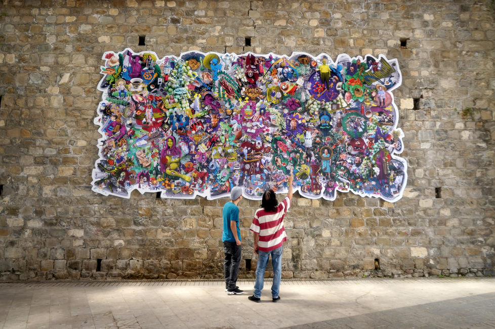 Engaging audience in Noepoli's past and present through the artistic journey of La Festa dei Nojesi, showcasing community pride and cultural connections.