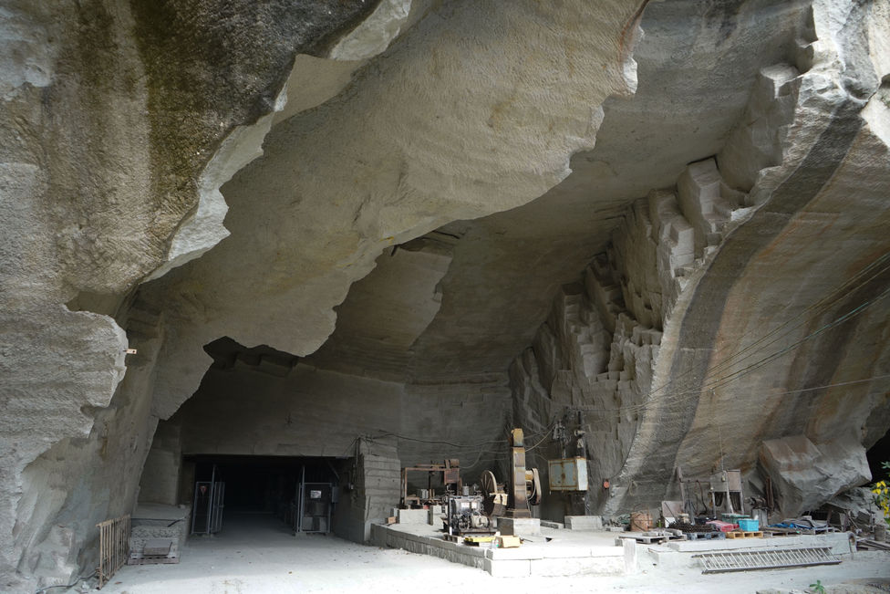 『News From Home』のアーティストインレジデンスで撮影された温泉津の写真。日本のコミュニティアートとドキュメンタリー表現を探求する制作活動を示している。