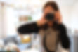 Person hinter Kamera.JPG