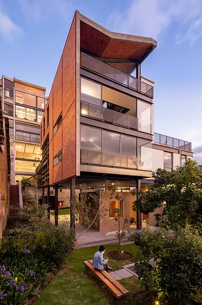 Conjunto La Tola - MCM+A