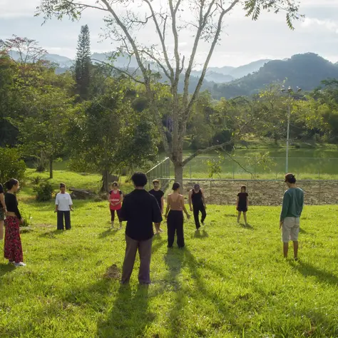 A Isla | Silencio Y Prácticas Corporales