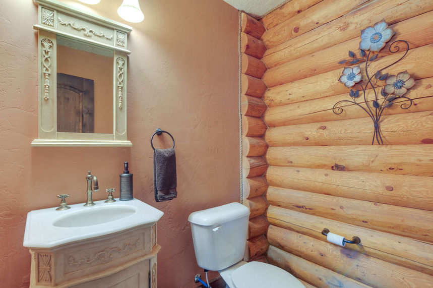 Log home in Southern Utah powder room