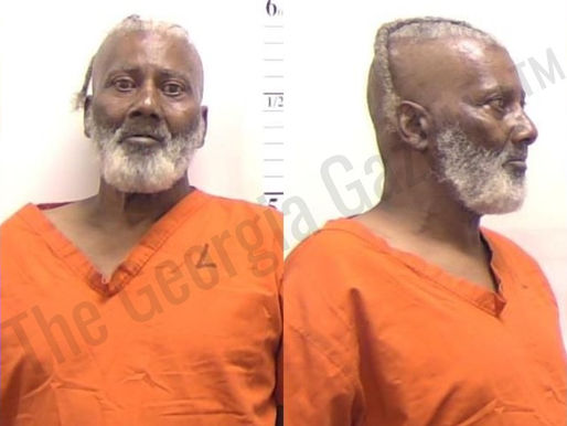 Elderly felon found asleep in park with weapons and drugs