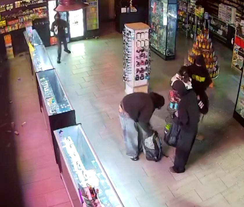 Police investigating repeat burglary of Hoschton business