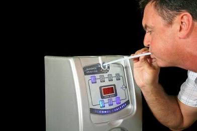 Suspected drunk driver blows 0.000 on breathalyzer