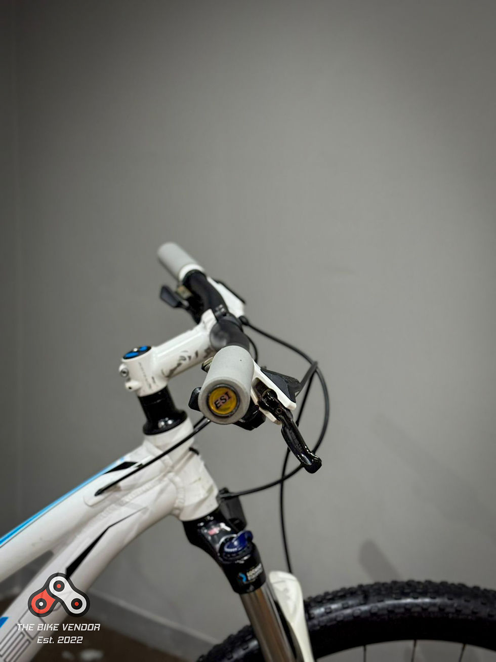 Thumbnail: Trek Cali - Shimano - Hydraulic Disc Brakes