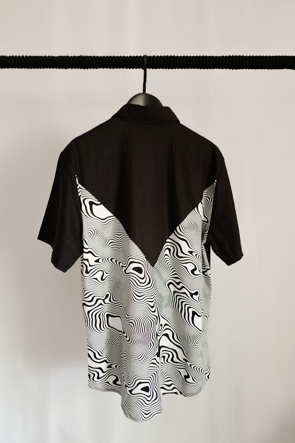 Larvotto Shirt - Surreal Zebra Linen