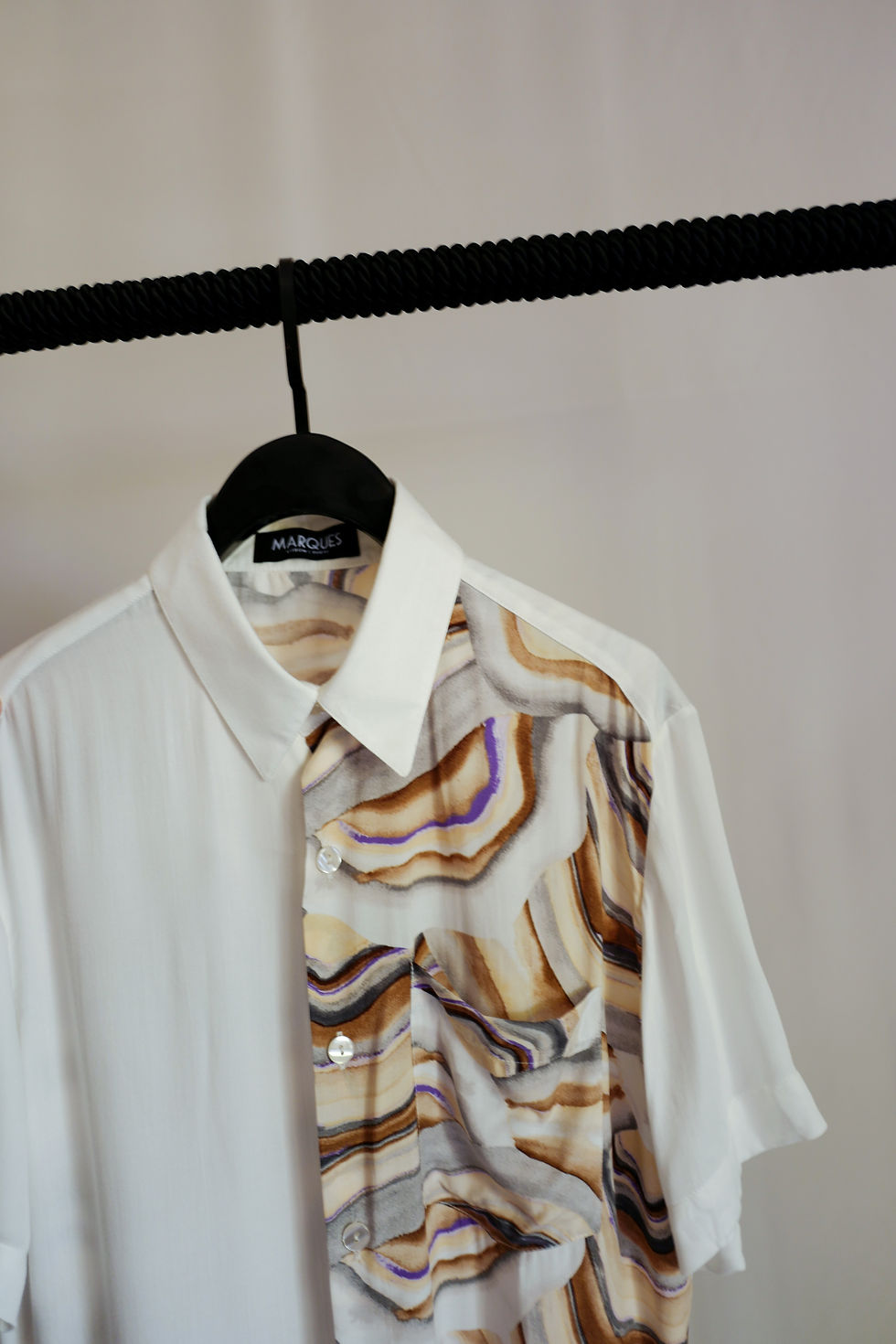 Larvotto Shirt - Caramel Geode