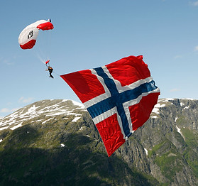 Paragliding-Voss-Nils-Erik-BjÃ¸rholt-Vis