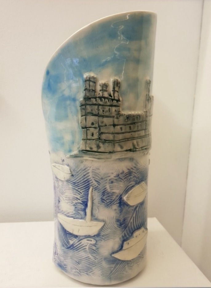 Thumbnail: Caernarfon Castle, North Wales Vase