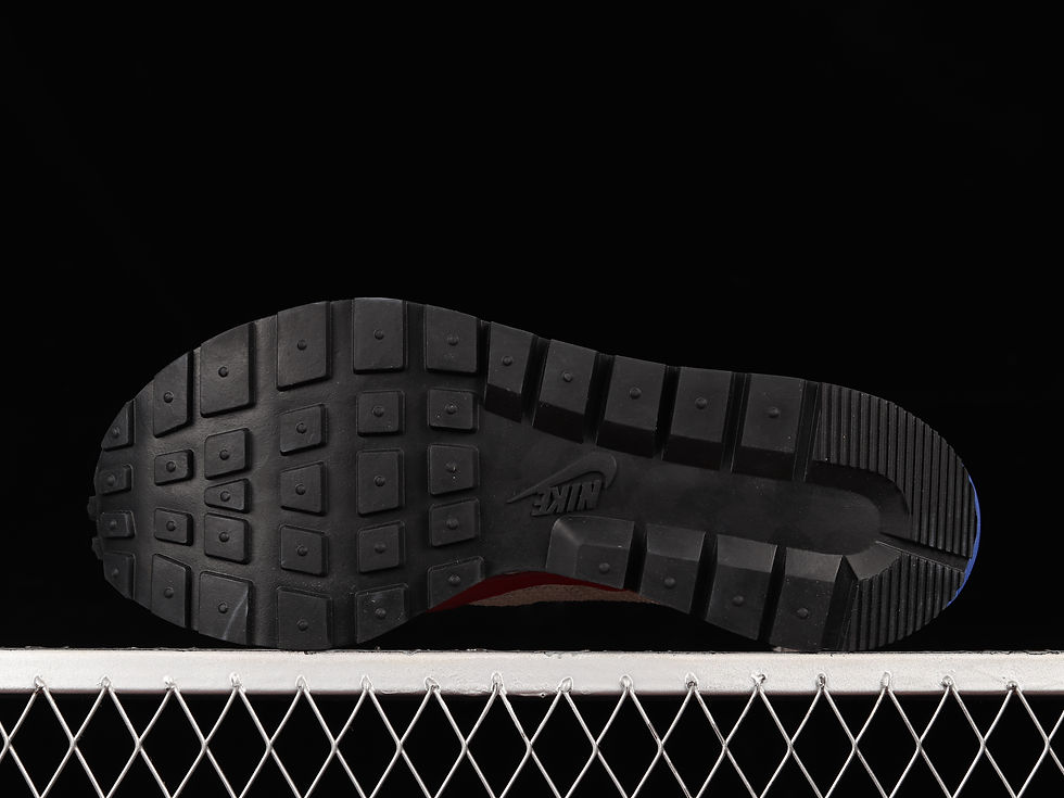 Thumbnail: Nike X Sacai Vaporwaffle Sport Fuscia 'Game Royal'