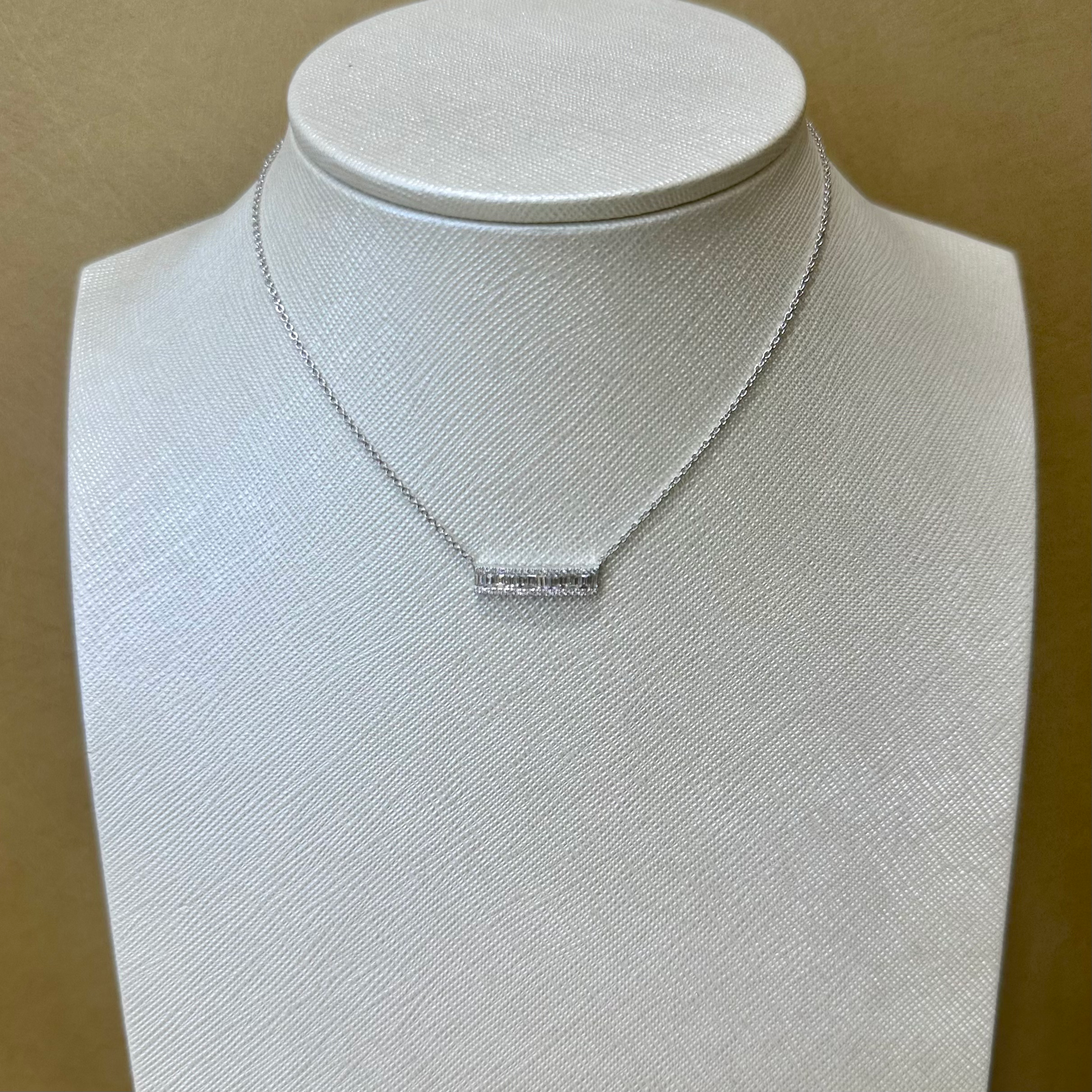 BAGUETTES & ROUND DIAMONDS PENDANT