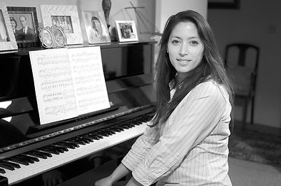 wendy_at_piano.jpg