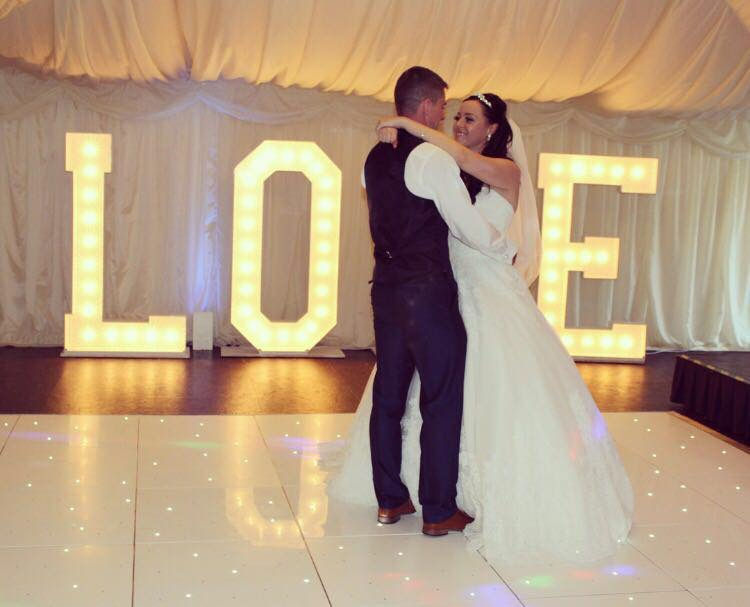Thumbnail: GIANT LOVE (White 5ft)