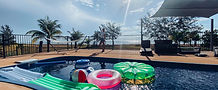 Sholly Shack Guest's Pool View