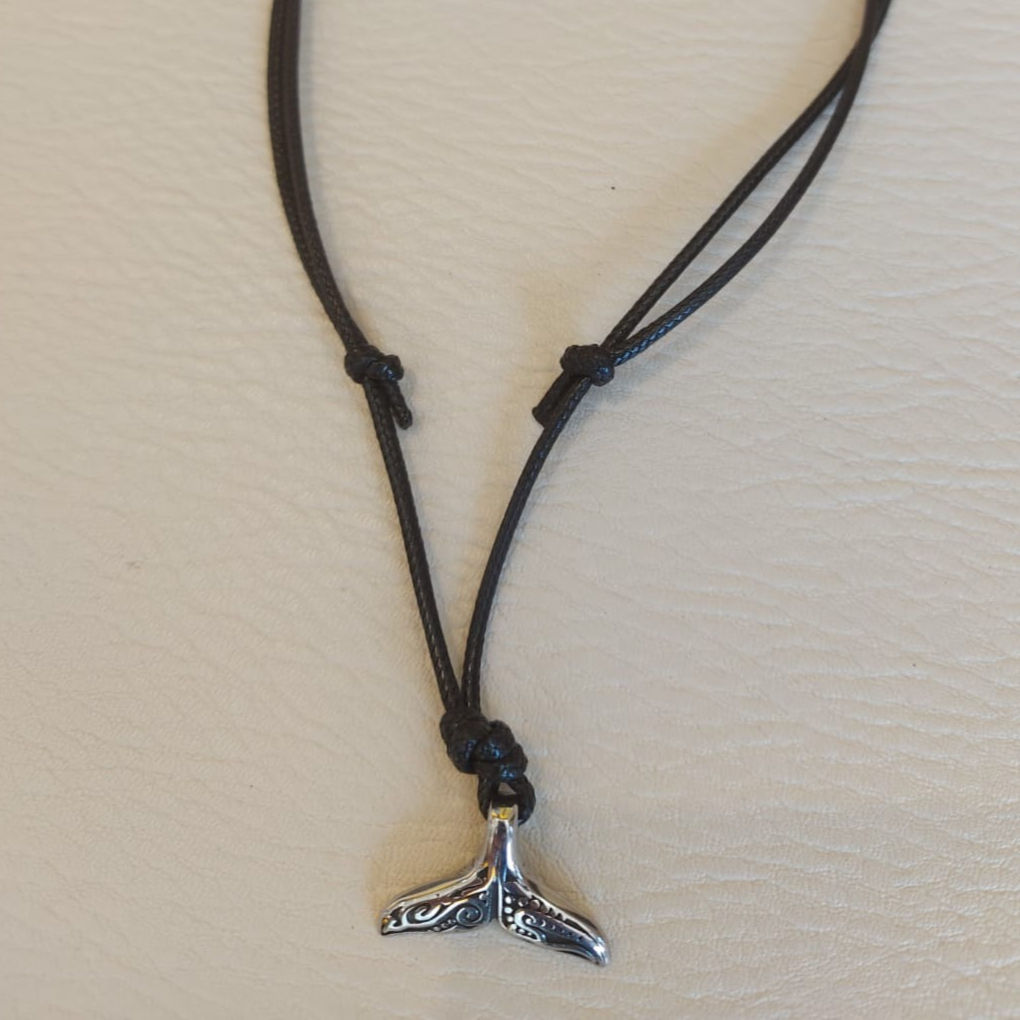 Balina Kuyruğu Kolye