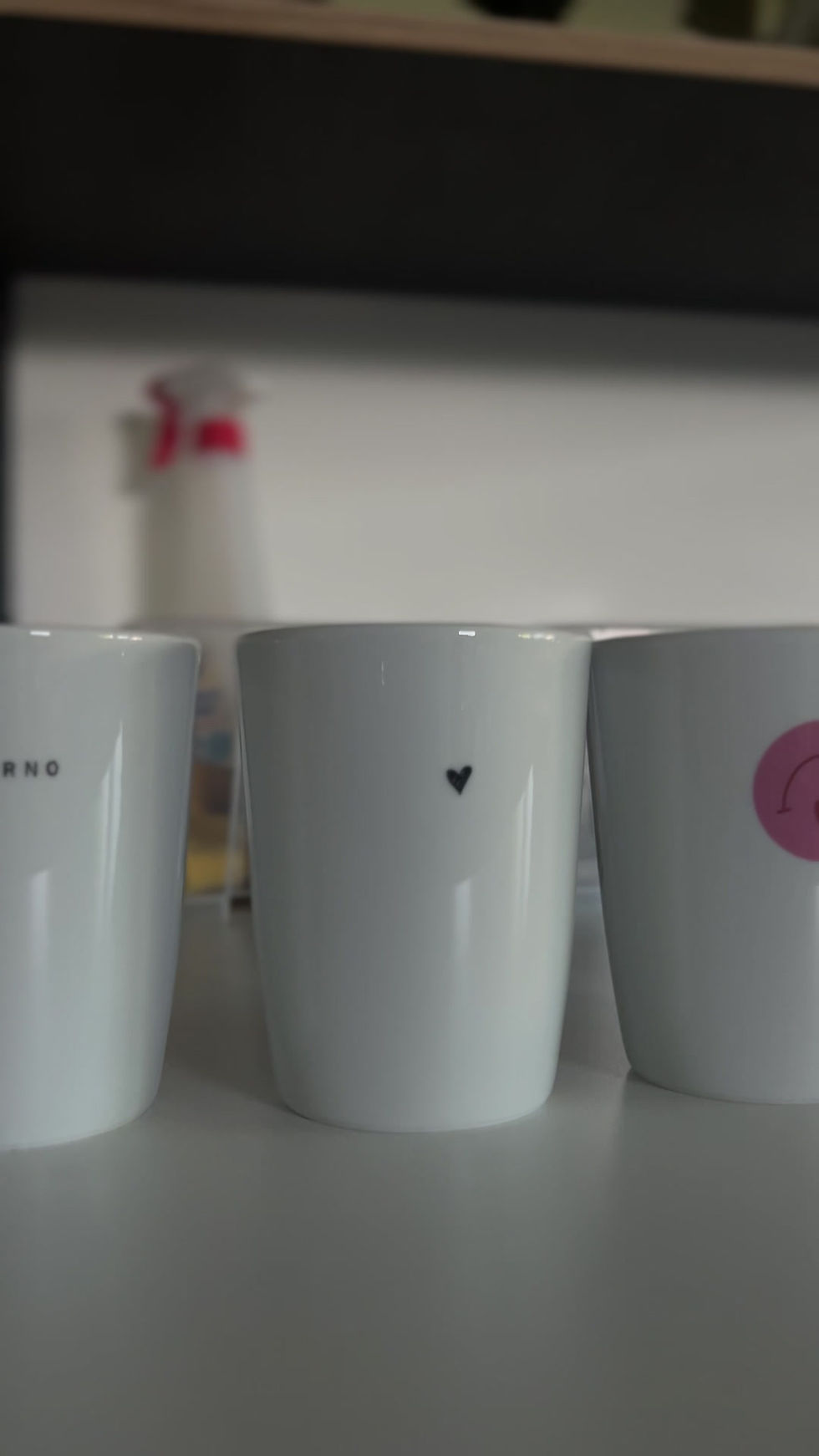 Miniaturbild: Tasse Good Vibes Only Henkel schwarz