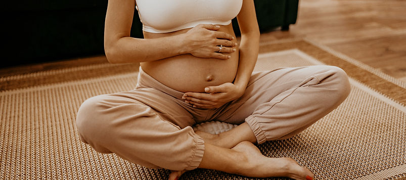 Yoga Pré et Post Natal De Gasquet Marseille Vieux Port.jpg