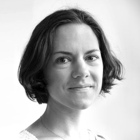 Head Shot - Carrie 2.jpg