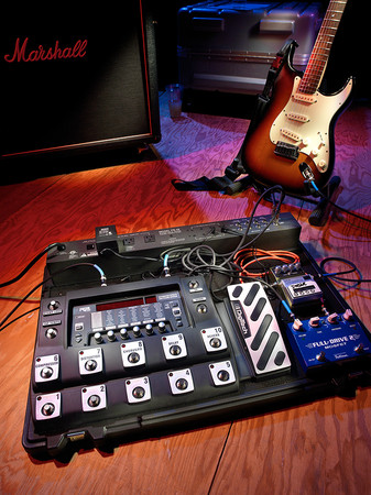 rp1000-stage-shot.jpeg