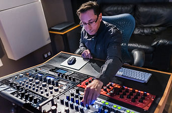 Javier CC / Deep Wide Mastering - The art of taking the sound of your music to the top