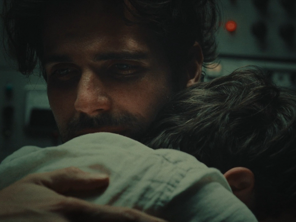 SUNLESS (2023)